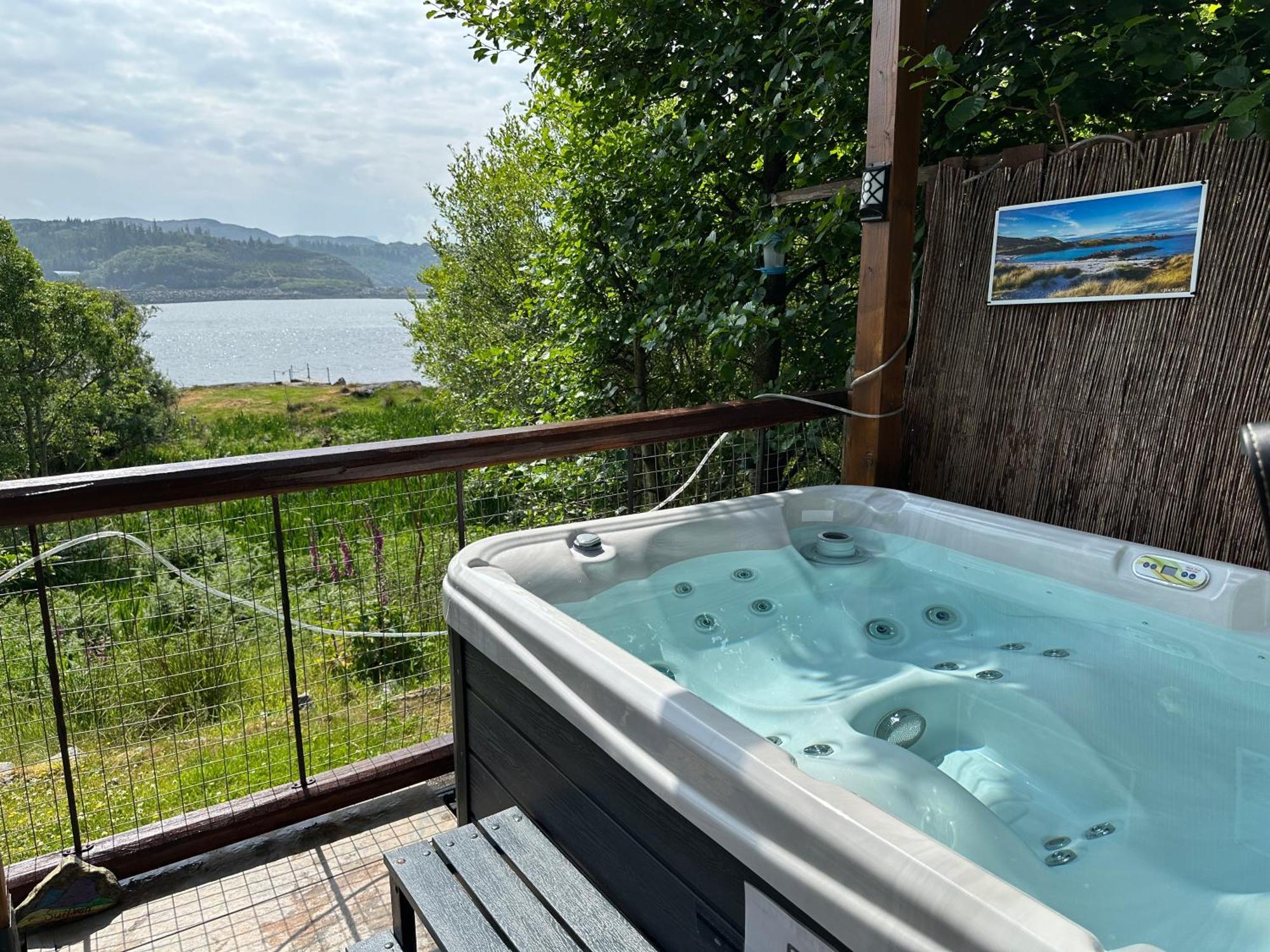Mountview Pod Hotel Lochinver Ngoại thất bức ảnh